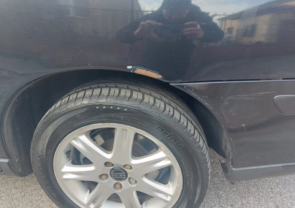 Volvo V70 cena 7700 przebieg: 390000, rok produkcji 2004 z Warszawa małe 137